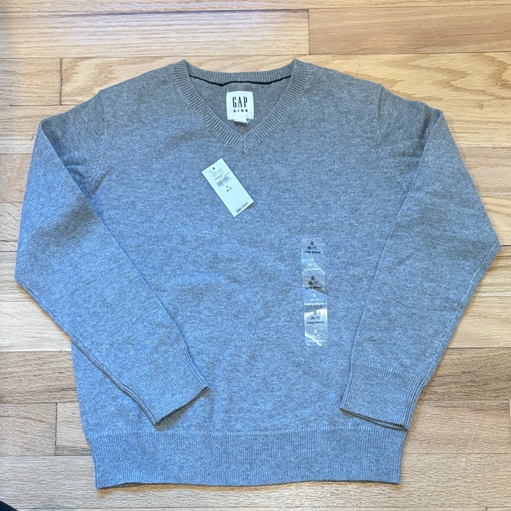 GAP Boy’s Sm Gray Sweater